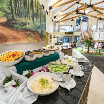 Gooderson Monks Cowl Golf Resort