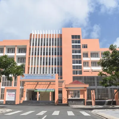 Thanh Nien Hotel - Vung Tau バックビーチ周辺のホテル