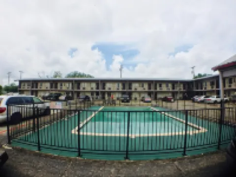 Austin Motor Inn