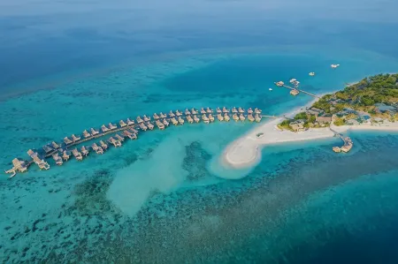 Cora Cora Maldives - Premium All-Inclusive Resort Отели в г. Kudakurathu