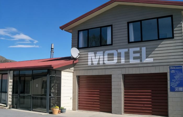 Sierra Motel and Apartments
