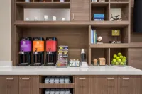 Home2 Suites by Hilton Eureka - breakfast