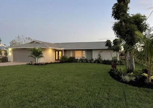 Lakeside Paradise Getaway Near Southwest Florida's Top Beaches! Pool Table 3B\3B