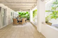 Pavilion Villa by Bluescape