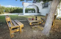 Amazing Pool, Complete Privacy, Amenities and Beach Nearby