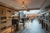 Keavan's Port Hotel , Dublin - bar