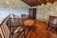 Pera Alonia Guest House Hotel a Corinthia