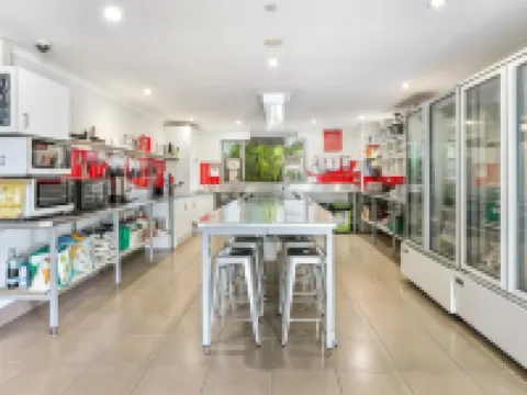 Noosa Flashpackers Hotels in Sunshine Beach