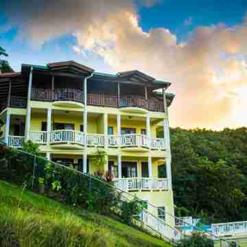 Heavenly Suites Hotel Exterior