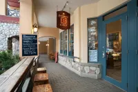 Sundance Lodge Hotels in Chase
