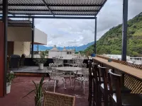 Royal Palace Hostal Hotels in Panajachel