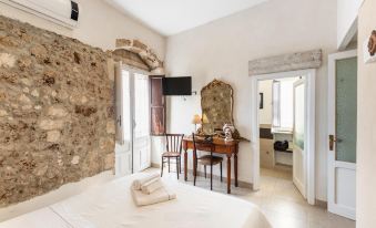 House&Villas - Golden Stone