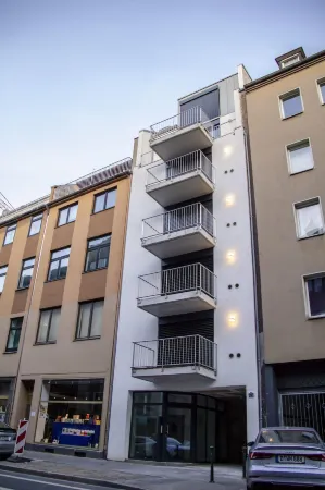 Bluestone Boarding Apartments Отели рядом с достопримечательностью «Музей «НРВ-Форум»»