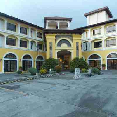 Planta Centro Bacolod Hotel & Residences Hotel Exterior