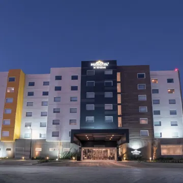 Microtel Inn & Suites by Wyndham Irapuato