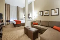 Comfort Suites Marietta-Parkersburg - parking