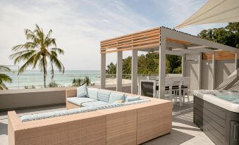 Netanya Noosa Beachfront Resort