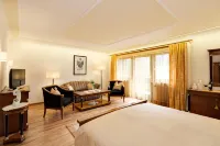 Romantik Hotel & Restaurant Stafler Hotels in Campo di Trens