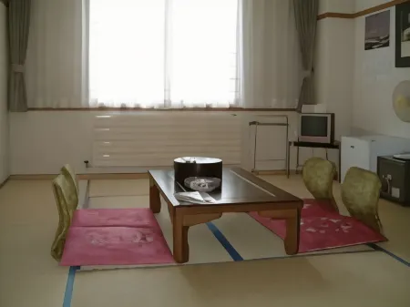 Akan Tanchou No Sato Onsen Saakuru Akai Beret Отели рядом с достопримечательностью «‎Akan Ainu Kotan»