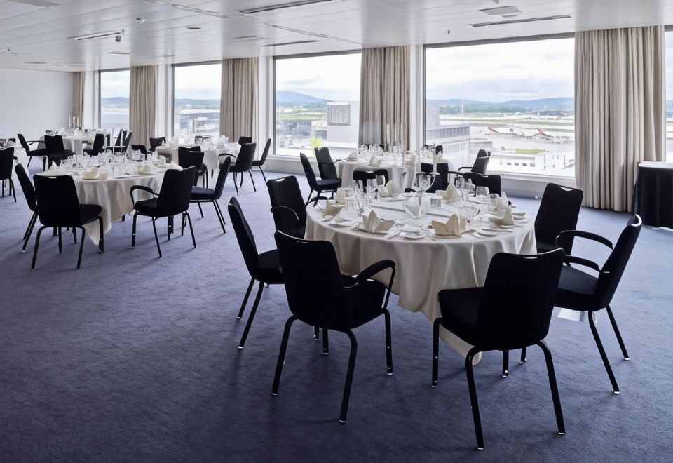 래디슨 블루 호텔 취리히 에어포트의 레스토랑