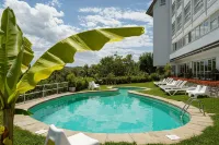 Hotel Avenida - Kolam Renang