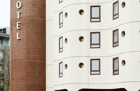 宜必思樸次茅斯中心酒店