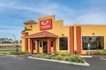 Econo Lodge Inn & Suites Maingate Central