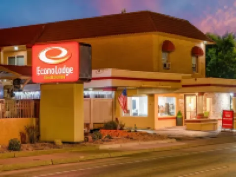 Econo Lodge Inn & Suites Hotels in Durango