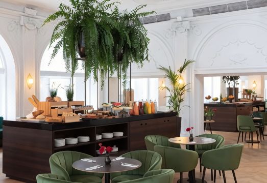 4. NH 컬렉션 암..