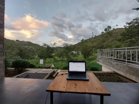 Himkosi Farm by the River Отели в г. Алмора