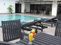 Hotel Grand Continental Kuching - piscine