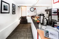 Guesthouse Aurora - Desayuno