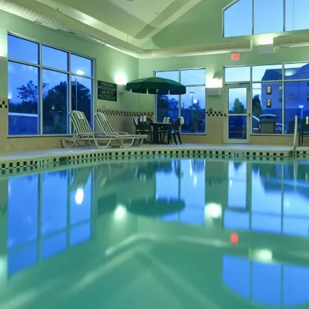Country Inn & Suites by Radisson, Bentonville South - Rogers, AR
