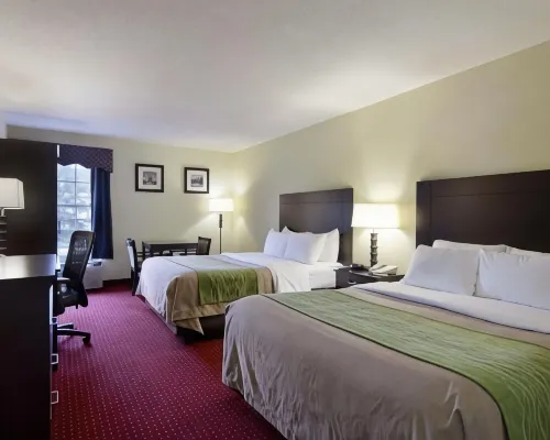 Quality Inn & Suites Little Rock West Hotels in Maumelle