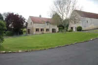 Gîte Larose sleeps 4 (accessible) just a stone's throw from Suisse Normande!