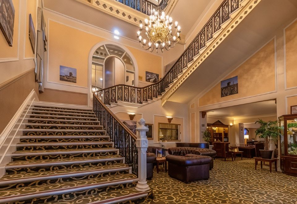 더 팰리스 호텔 벅스턴 & 스파