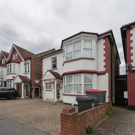 Flexistay Norbury Aparthotel Отели рядом с достопримечательностью «Железнодорожный вокзал Норбери»