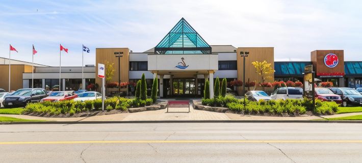 Americana Waterpark Resort & Spa Hotels in Niagara Falls