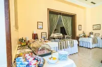 Hotel Giovanni Giacomo - breakfast