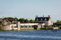 Ice House Hotel Hotels in 