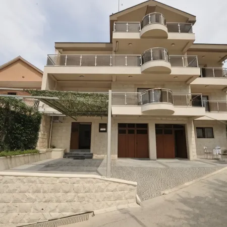 Apartments Olive
