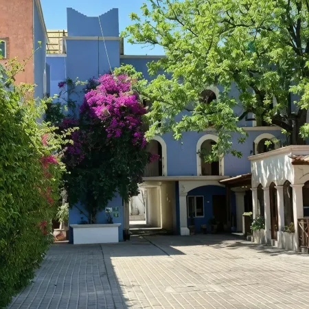 Hotel Hacienda Bugambilias