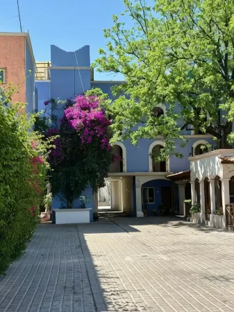 Hotel Hacienda Bugambilias