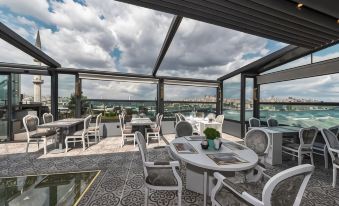 Alpek Hotel