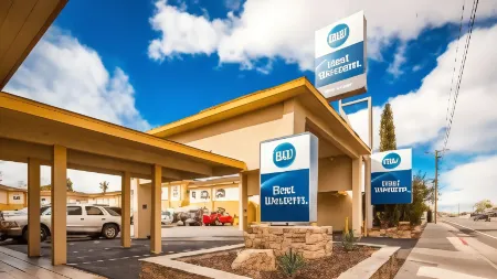 Best Western Bishop Lodge Отели рядом с достопримечательностью «Ancient Bristlecone Pine Forest»