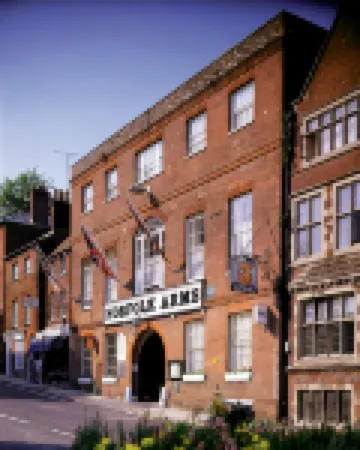 Norfolk Arms Hotel Hotels near Arundel Cathedral