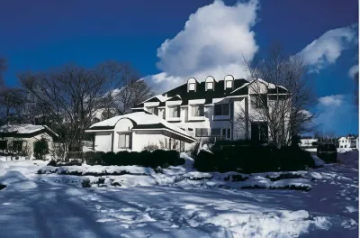 Pension Amour Hotels near Tennyosan