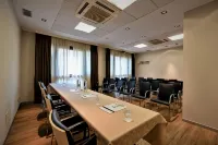 Best Western Palace Inn Hotel