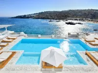 Nissaki Boutique Hotel Hotel berhampiran Pantai Paraga