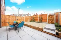 Cove Road Houses by Redwood Stays - 3-Star
